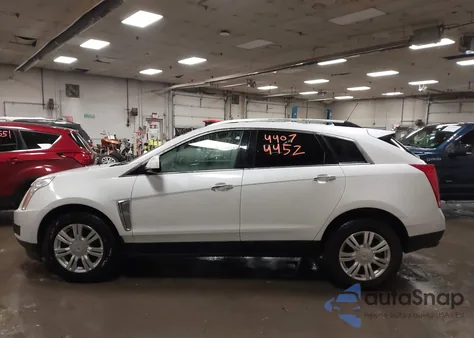 2016 Cadillac Srx Luxury Collection z USA, uszkodzony, nr VIN 3GYFNEE36GS527372